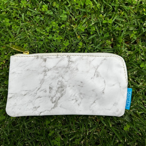 Marble Accessory Pouch - Picture 2 of 4